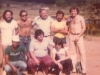 1977 - Time do Reio chegando para mais uma partida na zona rural: em pé, Hamilton de Souza, Leivinha, Efraim Nogueira, Maézinho e Ivan Coimbra; agachados, Sombra, Gilvan e Esquerdinha.