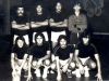 1974 – Time de futebol de salão do Reio: em pé, Maézinho, Paulinho Platini, Tiãozinho e Nilo; agachados, Buzon, João Bueno, Mário Márcio e Clide.